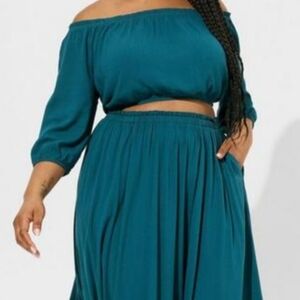 2-Piece Crop Top and Skirt Set